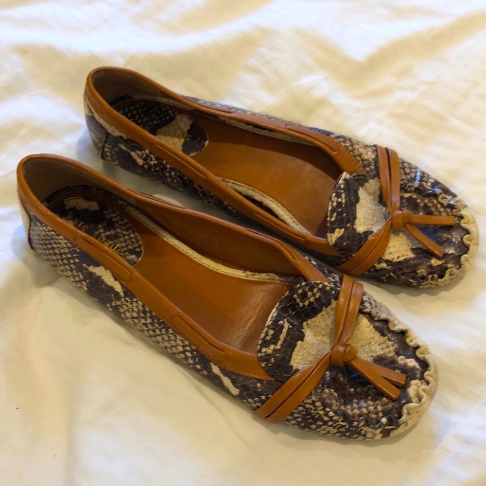 KATE SPADE leather snakeskin moccasin loafer 7.5